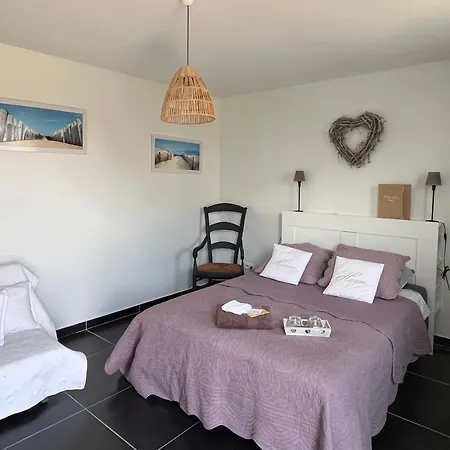 La Ferme Au Bois Dormant Bed & Breakfast 3*